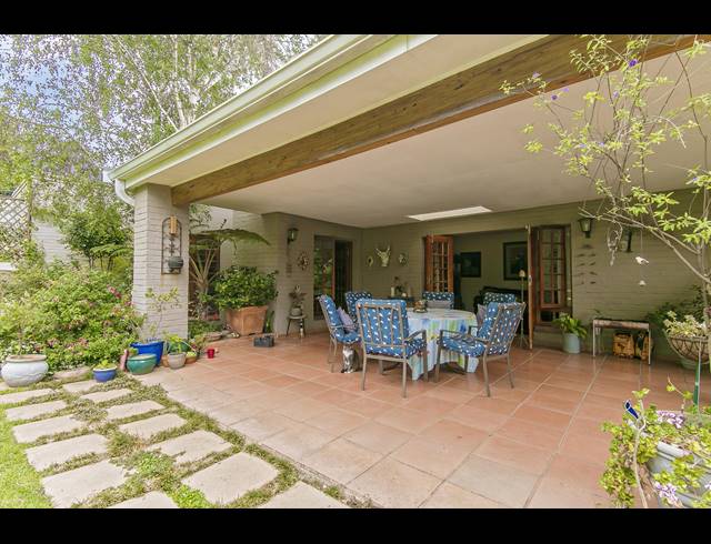 4 BEDROOM HOUSE FOR SALE IN PARKTOWN NORTH